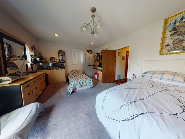 2112 Avenue L image 8 of 23