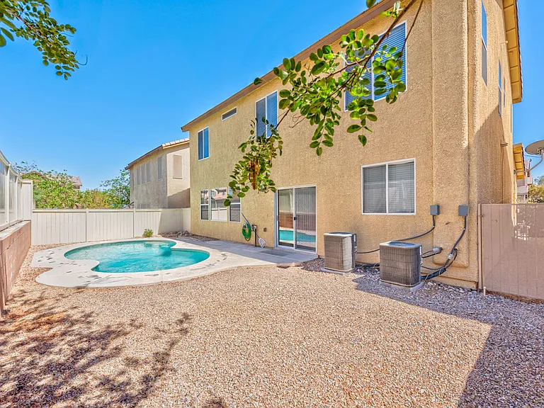 8020 Aztec Basin Ave — Photo 16
