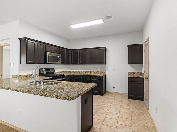 5th image of 7219 Alava Dr