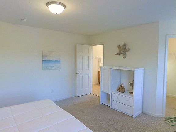 3rd image of 10 Warwick Ln