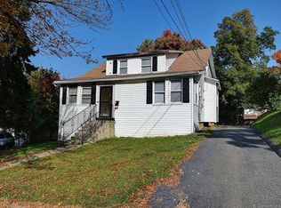 72 Hebron St, Hartford, CT 06112