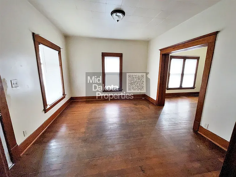 421 E 7th Ave — Photo 4