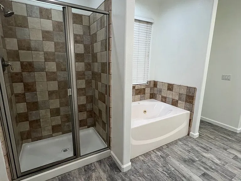 2724 Tecopa Ave — Photo 26