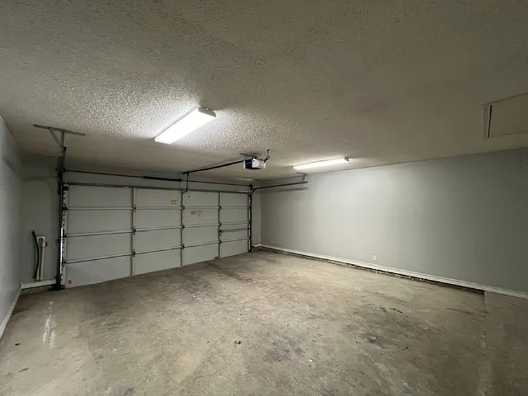 8506 Crownwood Dr — Photo 24