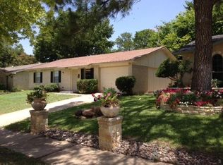 3930 University Dr, Garland, TX 75043
