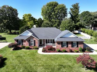 2 Grandbrook Blvd, Collinsville, IL 62234