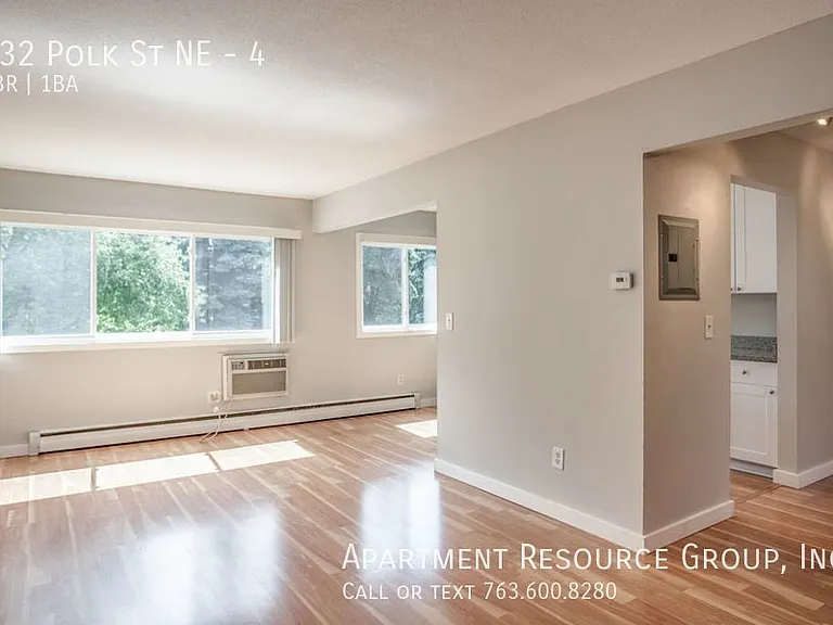 732 Polk St NE #4 — Photo 12