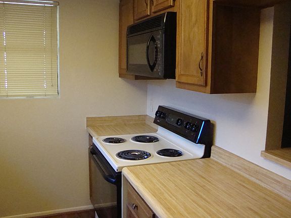 4th image of 850 S River Dr Unit 2016