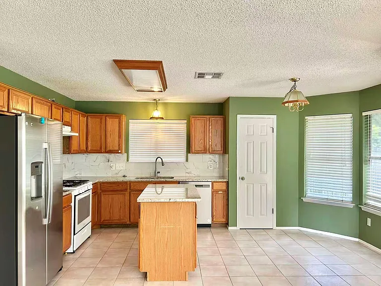 12906 Tantara Dr — Photo 7