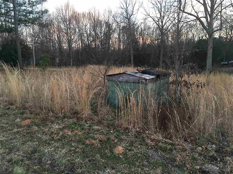 2nd image of 140 Faith Ln