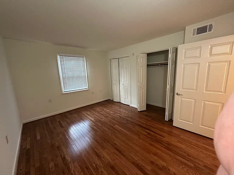 2905 Burch Ave #10 — Photo 27