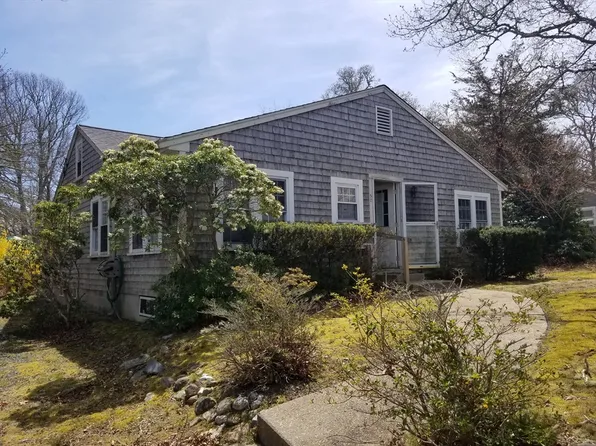 50 Vacation Ln, West Yarmouth, MA 02673