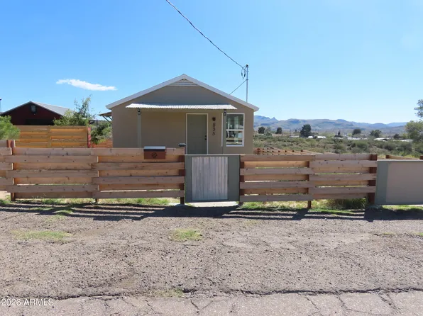 835 W Spray Street, Superior, AZ 85173