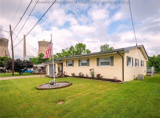 115 Poca Cir, Poca, WV 25159