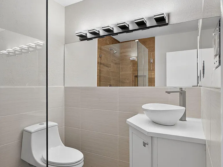 624 Southwind Cir #2 — Photo 17