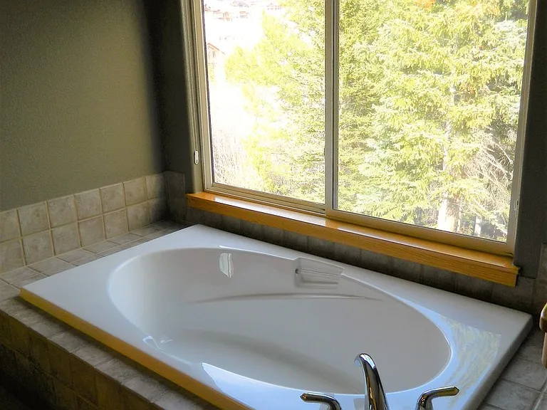 192 Robin Dr — Photo 14