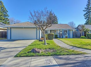 10 Lourdes Ct, Sacramento, CA 95831