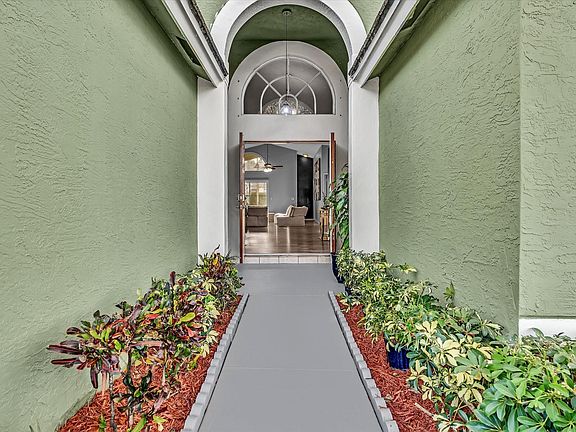 3rd image of 4379 Leicester Court