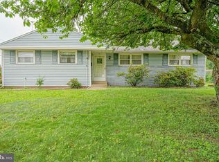 1103 Laurel Rd, Edgewater Park, NJ 08010