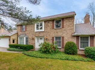 6652 Pleasantview Dr, Portage, MI 49024