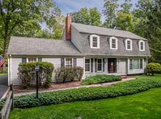 22 Wehrli Rd, Long Valley, NJ 07853
