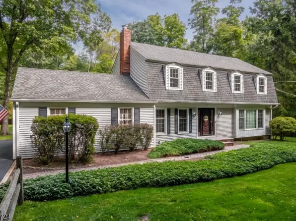 22 Wehrli Rd, Washington Twp., NJ 07853