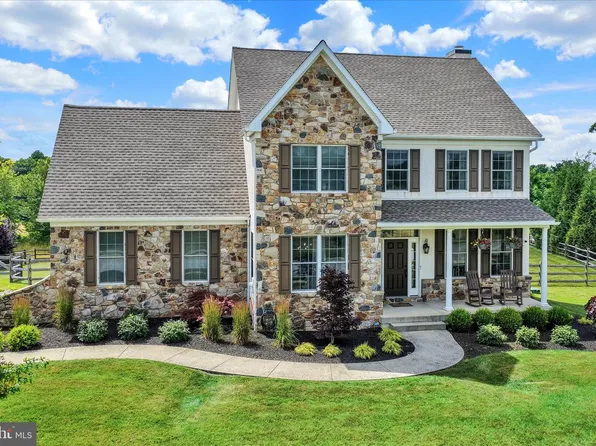 115 Chet Dr, Cochranville, PA 19330