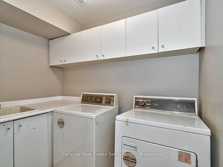 1100 Queens Ave #17 — Photo 17