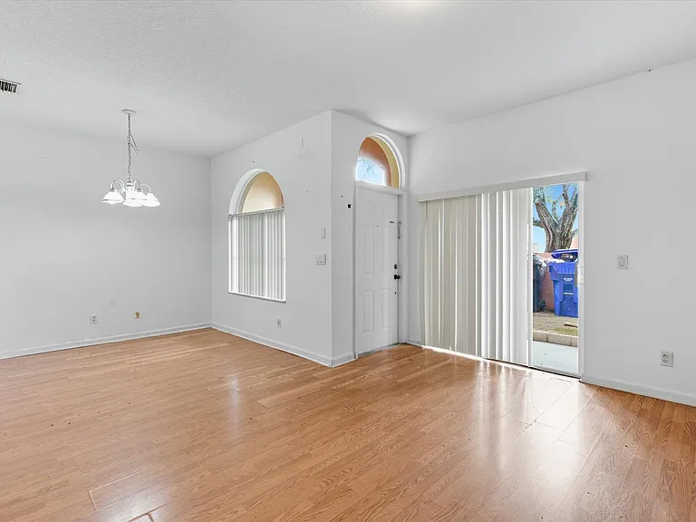 1407 S Santa Catalina Cir — Photo 3