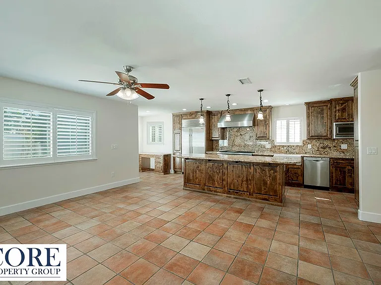 308 Palm Ave — Photo 5