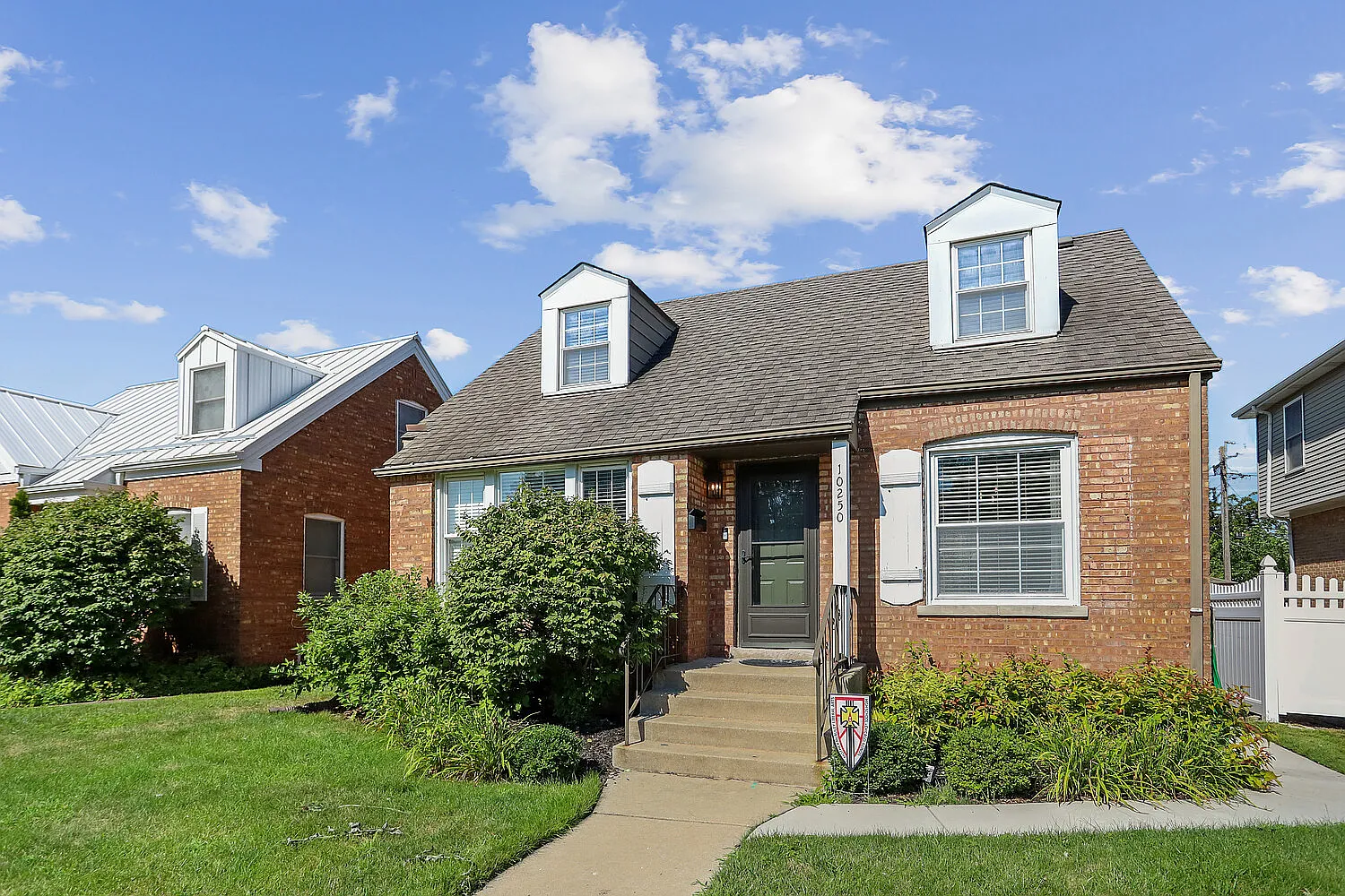 3 bed, 1900 sqft, $2,800 — Photo 1