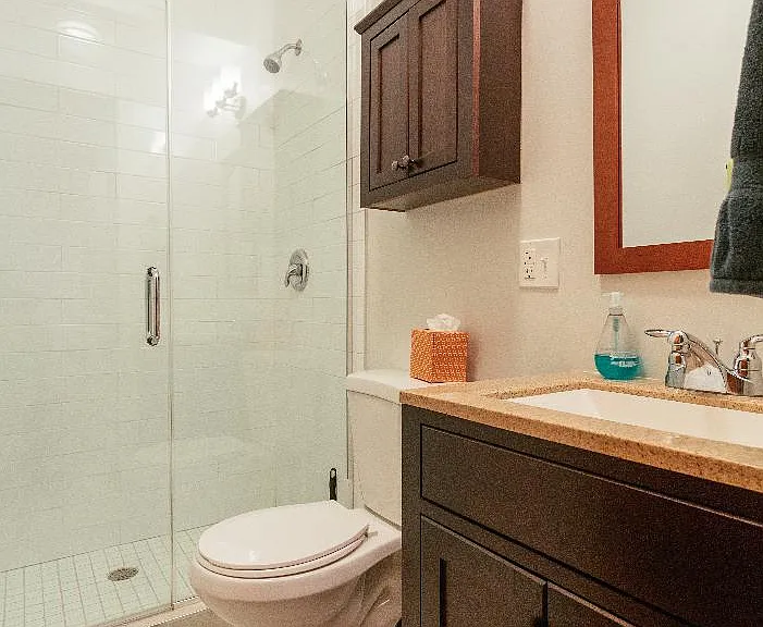 1318 W Cornelia Ave #2 — Photo 7