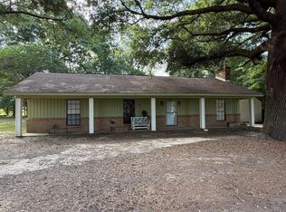 16408 Culbert Rd, Moss Point, MS 39562