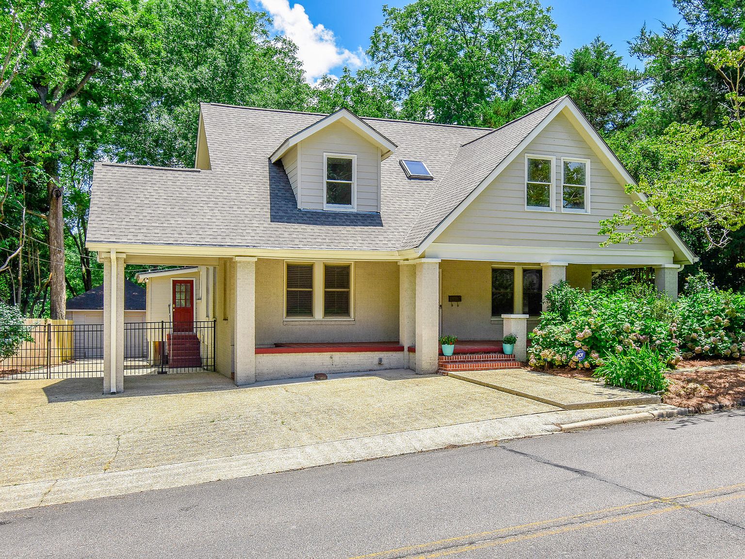 230 N Central Ave, Alexander City, AL 35010 Zillow