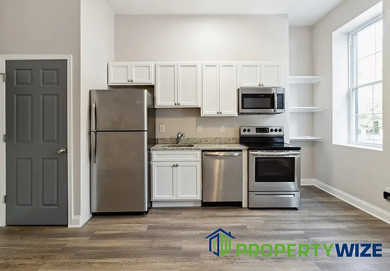 833 Hollins St #1F — Photo 5