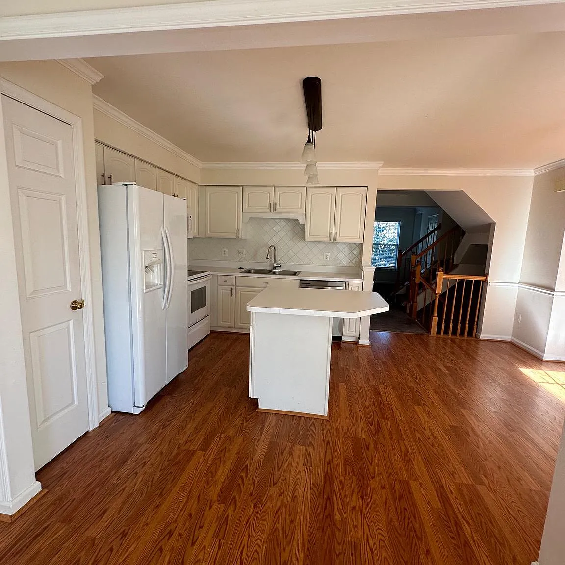 Turnberry Vil — Photo 2