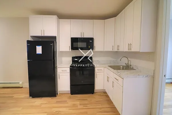 Rented by Yaffa Realty LLC | media 2