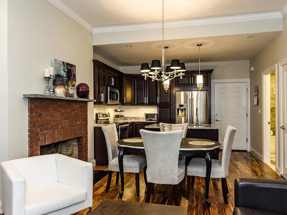 Dining room/kitchen