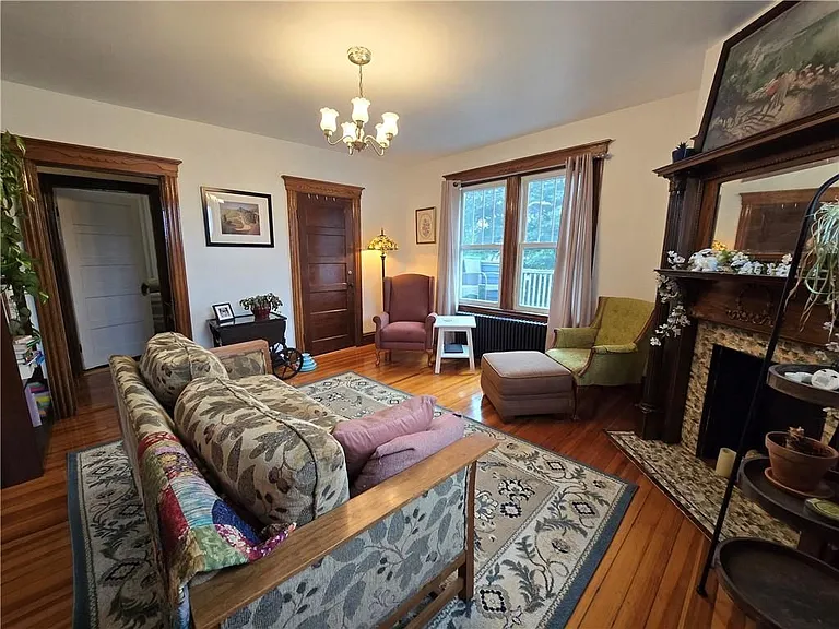 1844 Broad St #2 — Photo 4