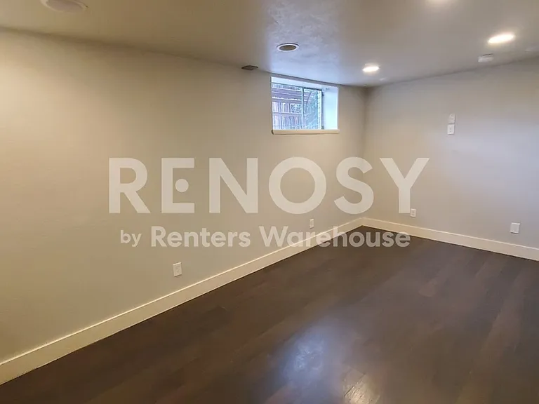 2225 S Cherry St — Photo 20