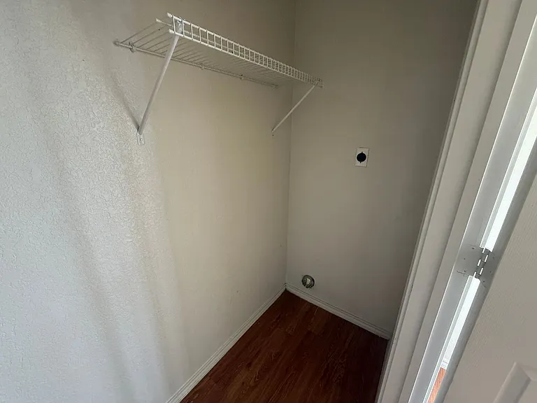 3301 Hereford Ln — Photo 13