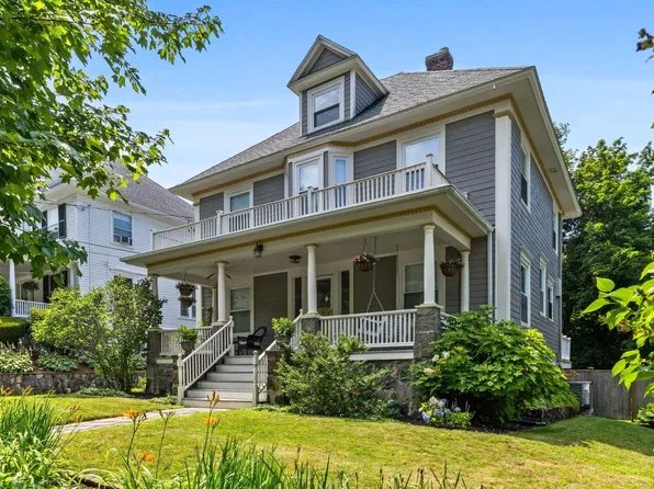 36 Renwick Rd, Wakefield, MA 01880