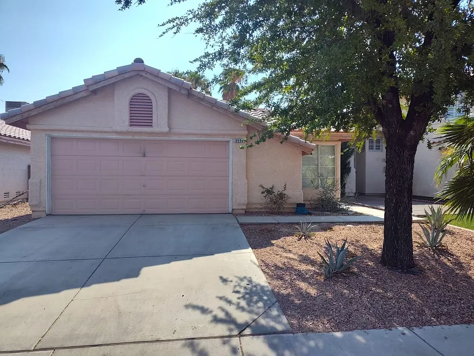 6990 Wine River Dr