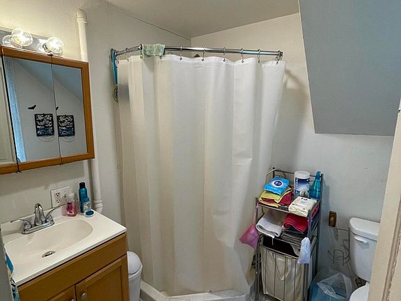 5th image of 808/810 Clark Ave