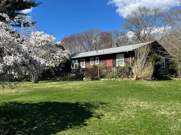 27 Terry Dr, Dartmouth, MA 02748