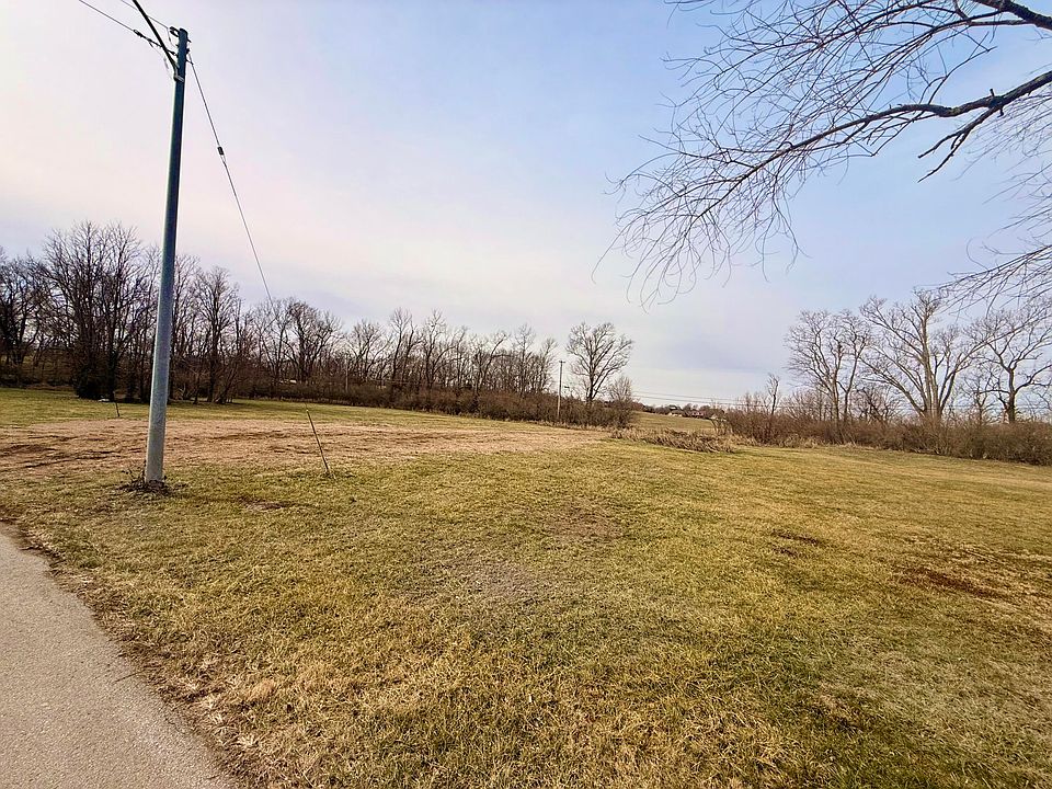 1st image of 4 Shadowbrook Dr