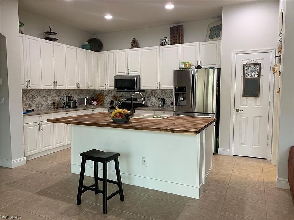 1st image of 5650 Kensington Loop