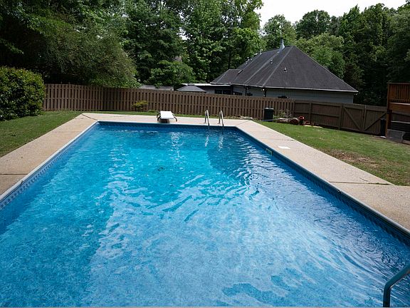 2nd image of 2416 Chandawood Dr