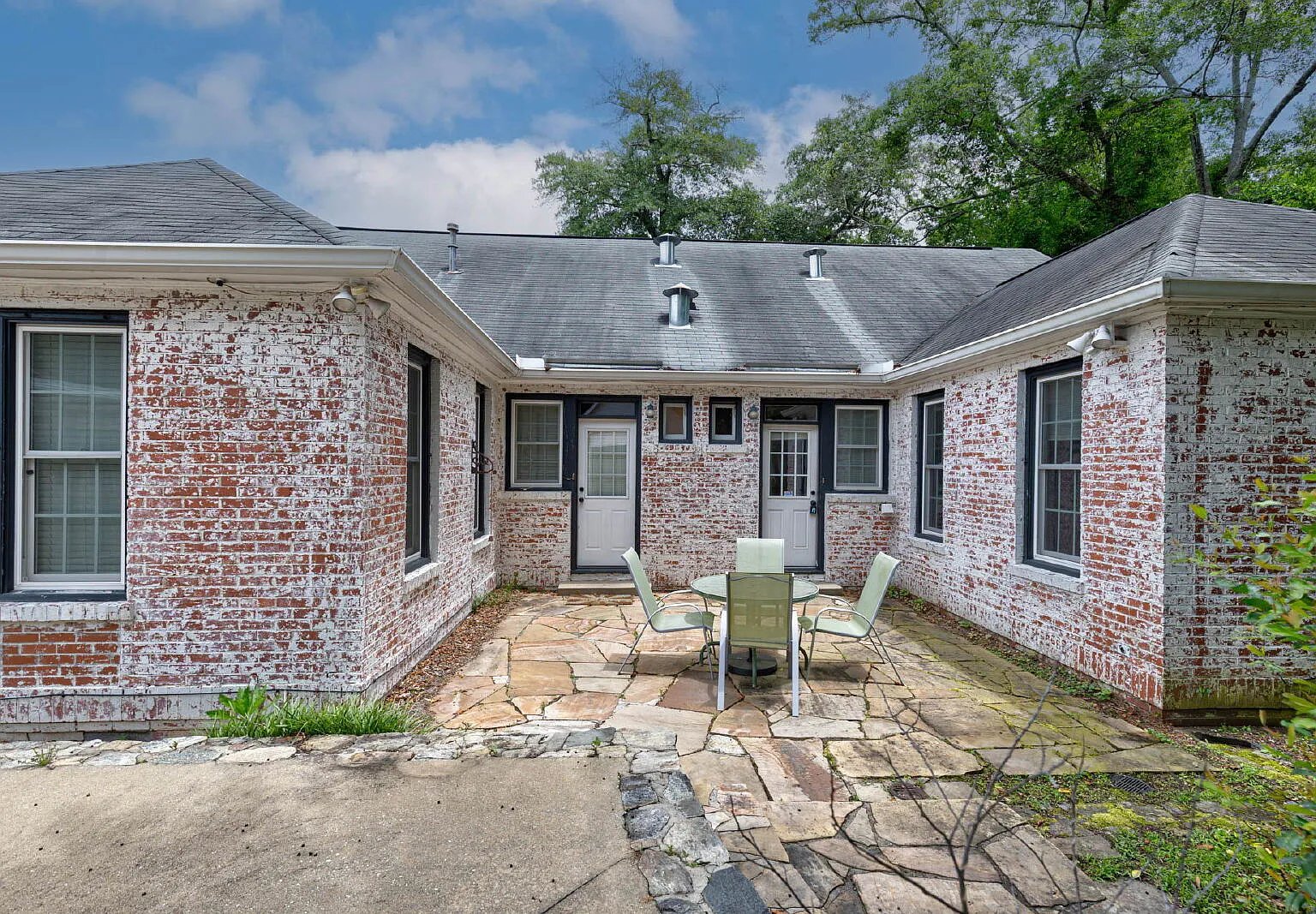 2 bed, 2.0 bath, 1400 sqft, $1,295 — Photo 4