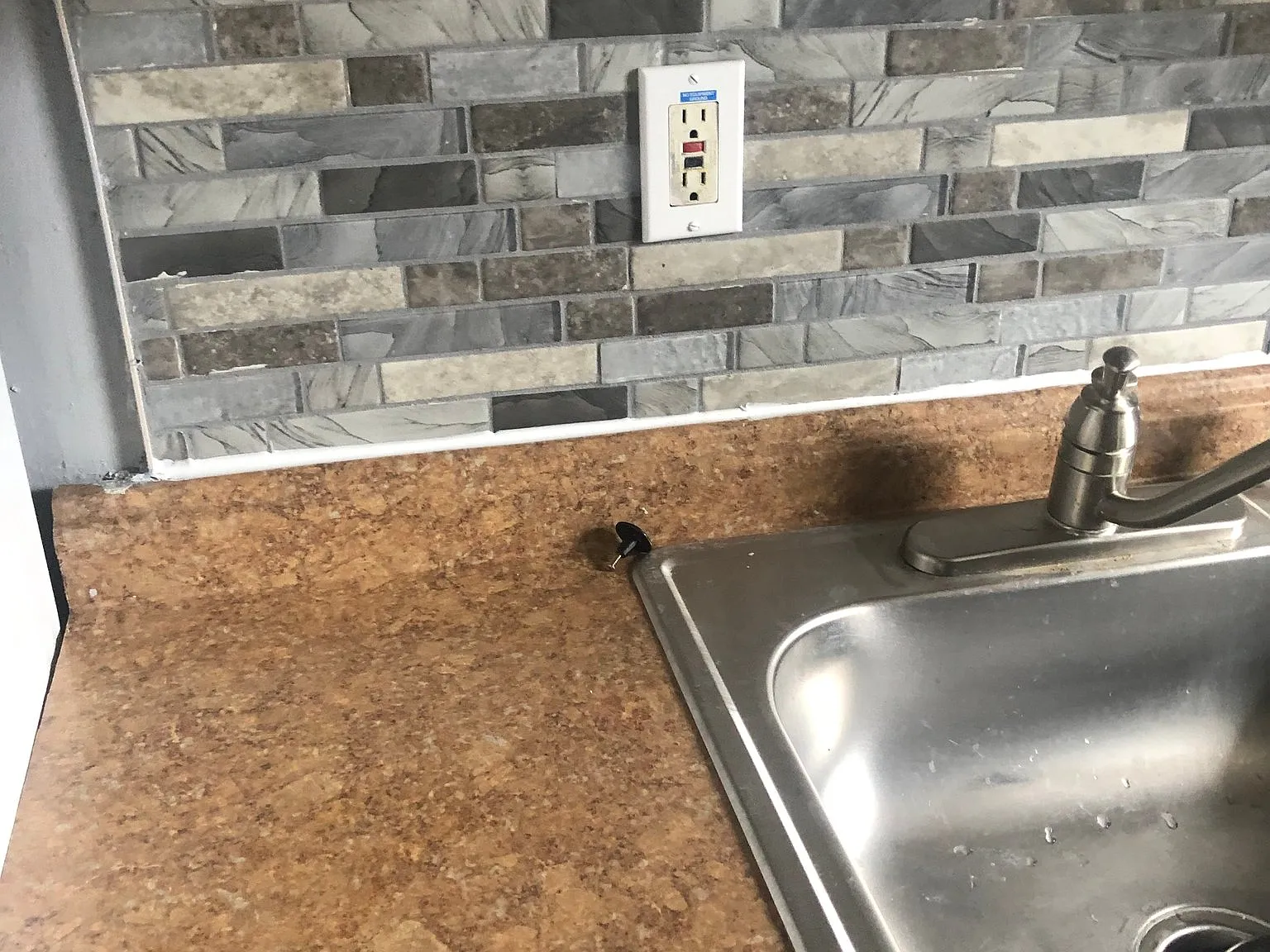 One Bedroom Condo — Photo 4